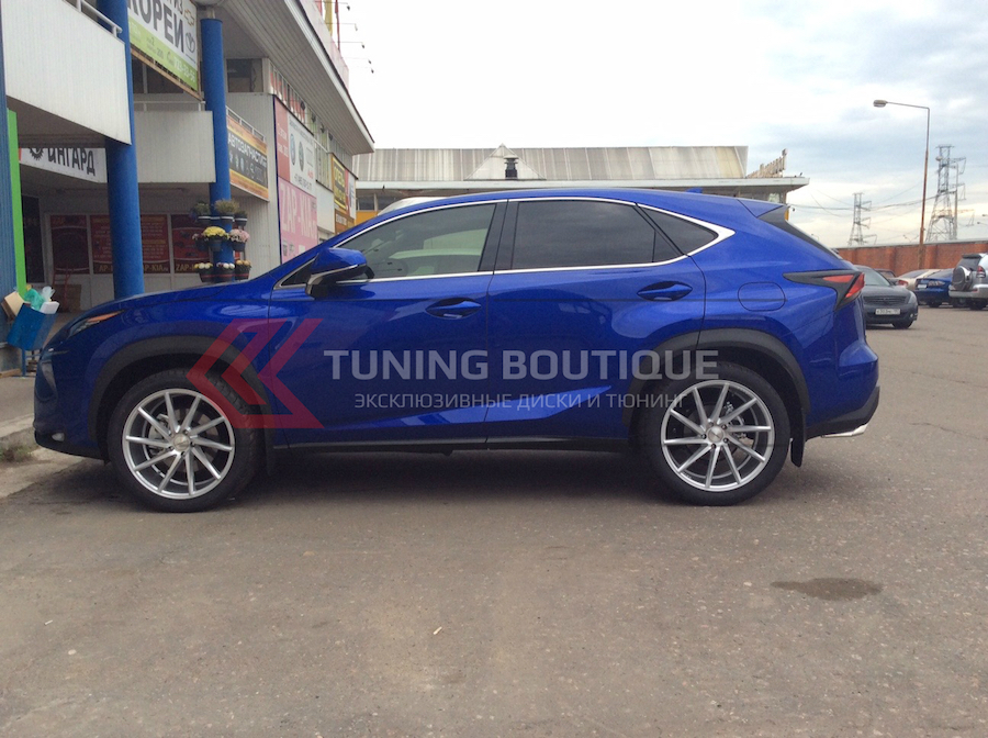 Lexus NX на 20" дисках Vossen CVT Silver Metallic фото 2